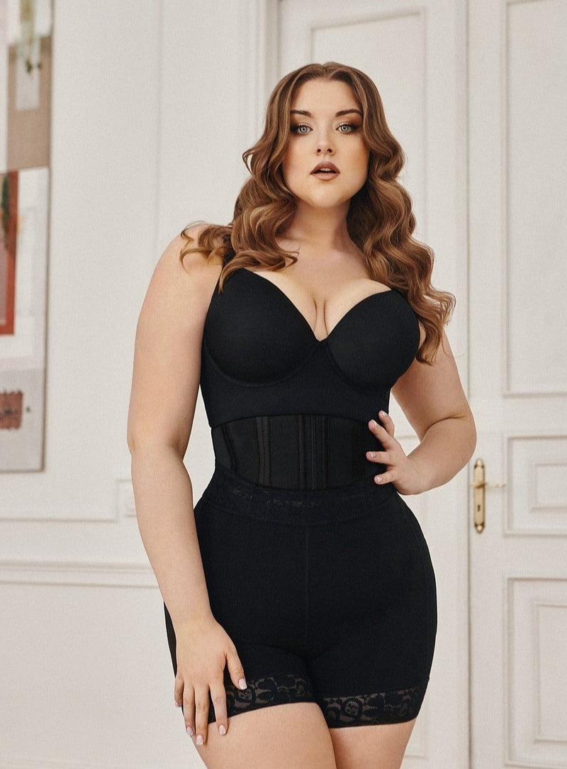 Majtki modelujące Kim z koronką